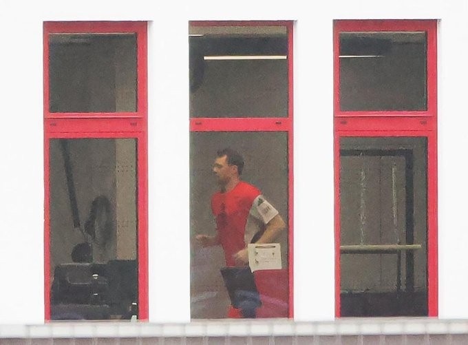 World Cup注册-德媒：拜仁门将诺伊尔今天在健身房进行了恢复性训练