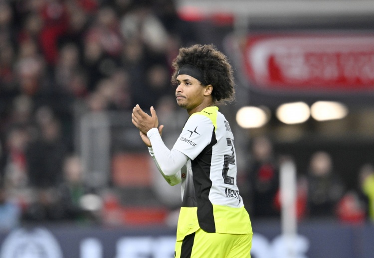 世界杯官方会员-体图：多特本轮赢球后，阿德耶米在赛后一个人提前离开更衣室